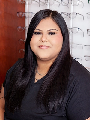Analuisa Alvarez, Receptionist